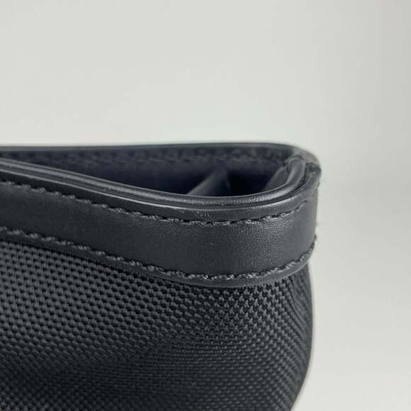 GUCCI Black Shoulder Bag - Picture 5 of 8